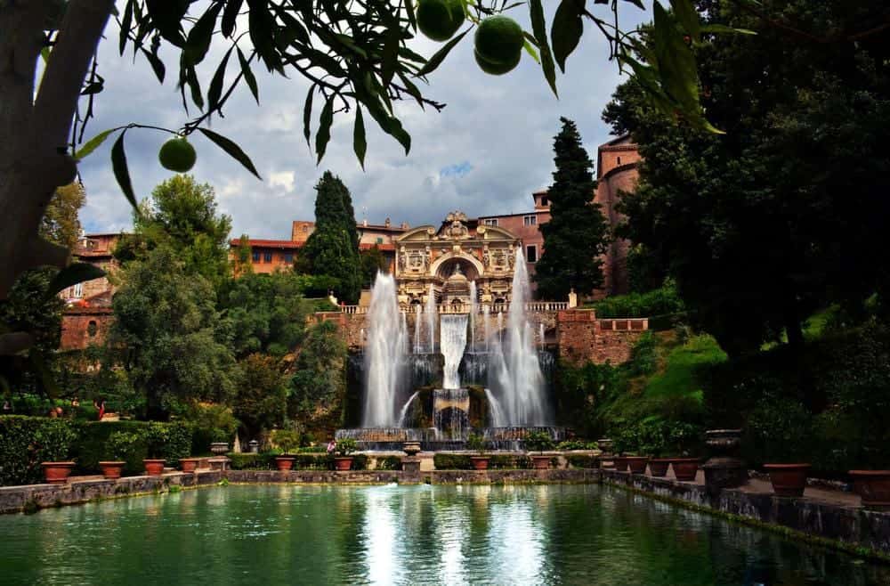 Fountains of the Villa D'Este in Rom, Italien.