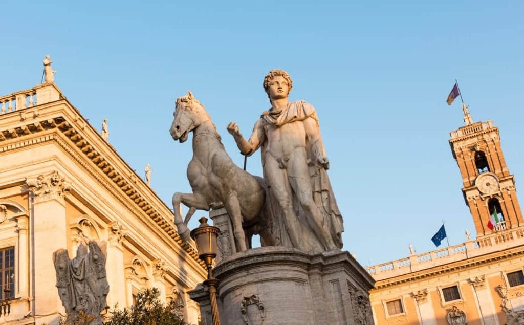Statue displayed during summer in Rom, Italien at Capitoline