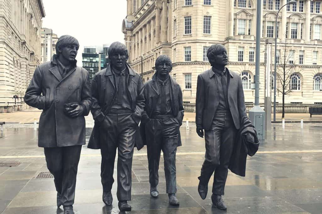Beatles staty gata.