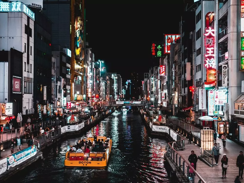 kanal genom dotonbori Osaka
